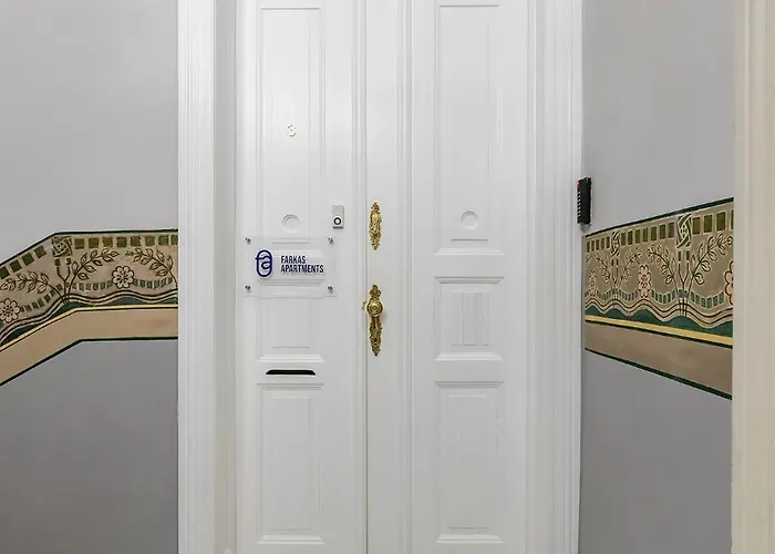 Chelmonskiego 8-01 By Farkas *