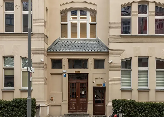 Chelmonskiego 8-01 By Farkas Apartment Poznan